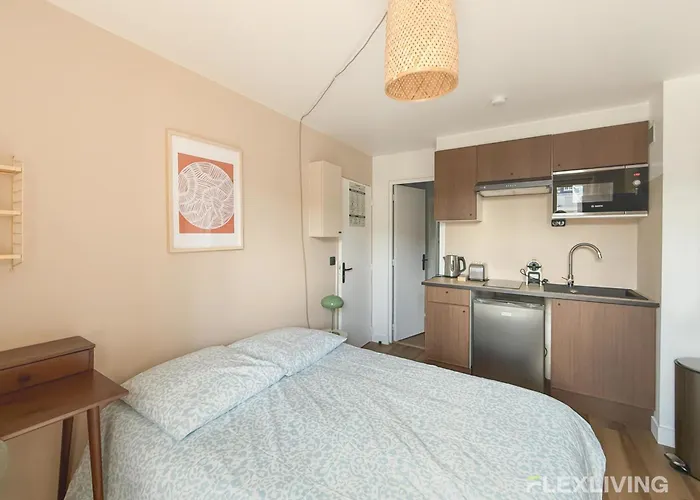 Appartement Charming 16m In 20 With Shared Terrace